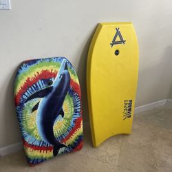 Set of 2 Boogie Boards- LIKE NEW 