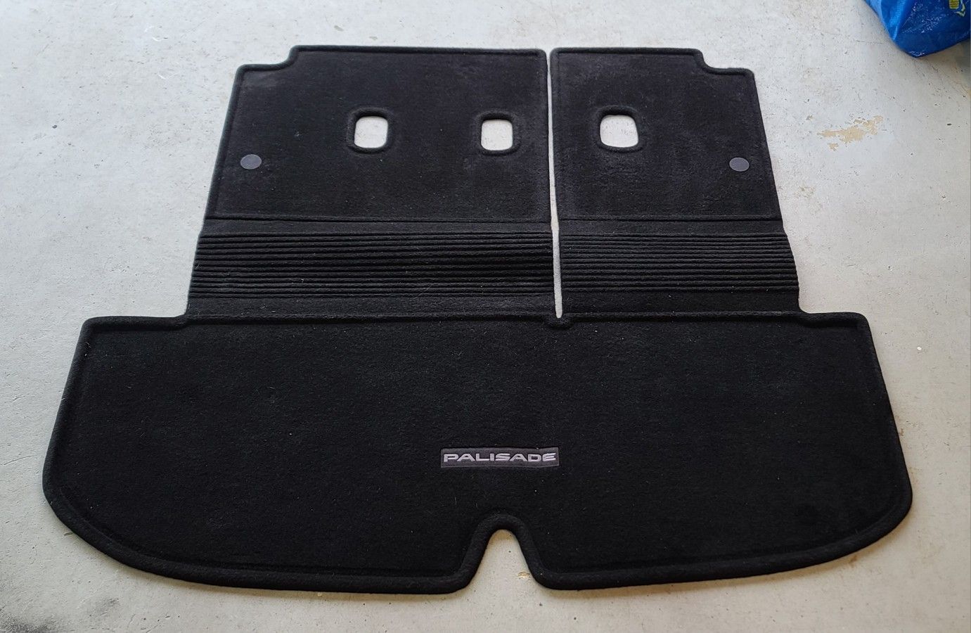 Palisade Carpeted Cargo Mat with Seat Back Protection