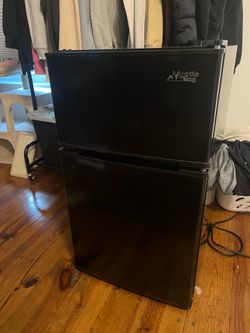 Artic king mini fridge