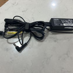 AC Adapter And Power Cord For Toshiba Laptop