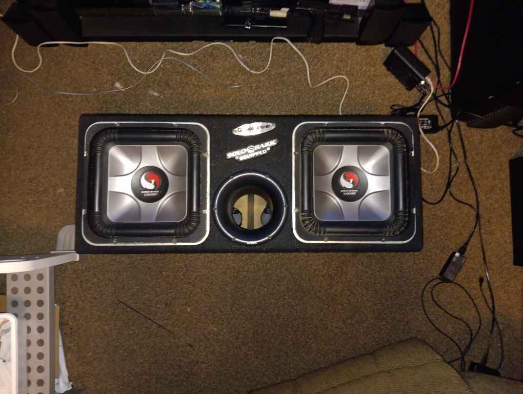 Kicker Solo Baric L7 10 Inch In Custum Box