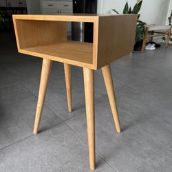 Mid Century Modern End Table