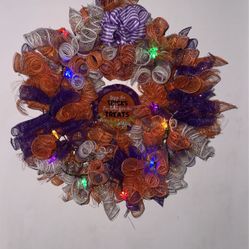 Deco Mesh Halloween Wreath