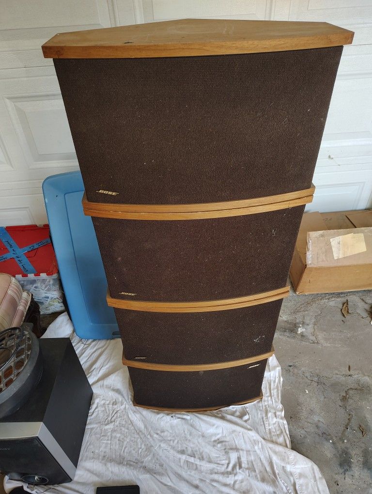 Bose 901 Series Speakers.