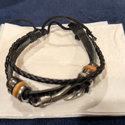 Bohemian style fish hook leather bracelet