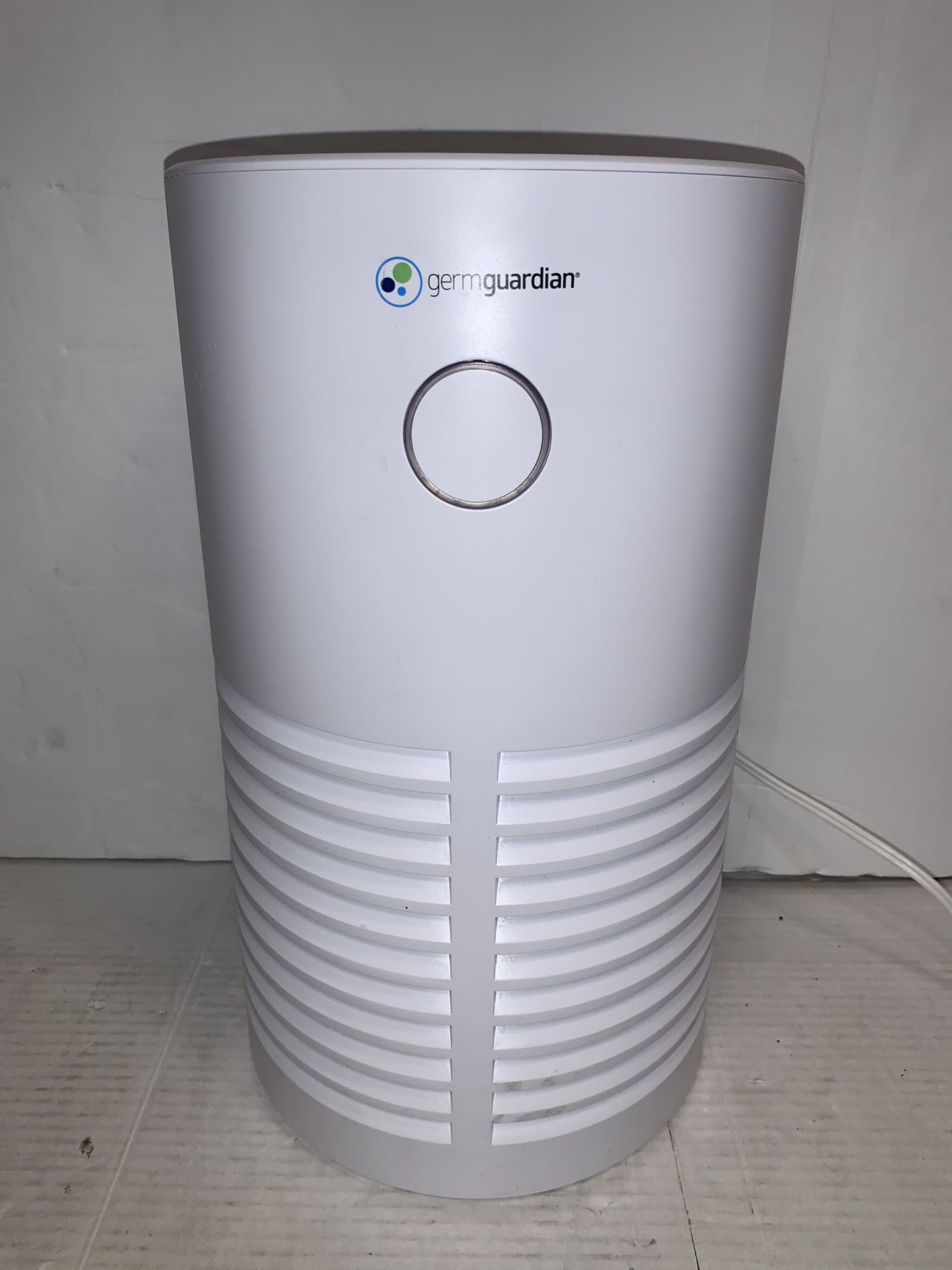 GermGuardian AC4711W 4-in-1 Air Purifier with HEPA Filter and UV-C