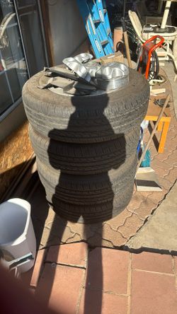 Tires Toyota (tire and Rims)