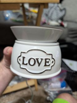 Scentsy warmer & 12 different wax
