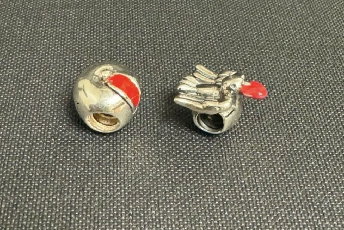 Lot of 2 AUTHENTIC CHAMILIA CHAM 925 SILVER CHARM BEAD Apple “teacher” and Bird “ I love you “ In excellent condition