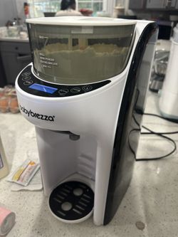 Baby Brezza New and Improved Formula Pro Advanced Formula Dispenser Machine - Automatically Mix a Warm Formula Bottle Instantly - Easily Make Bottle