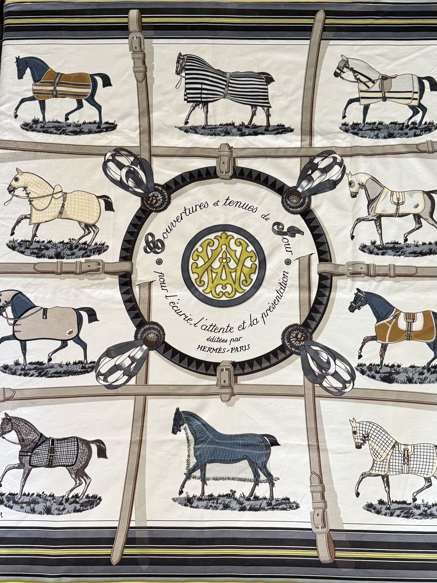 Hermes couvertures et tenues de jour 54” X 54” Blanket Throw Jacques Eudel Horse