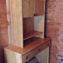 Vintage Lane Desk And Hutch