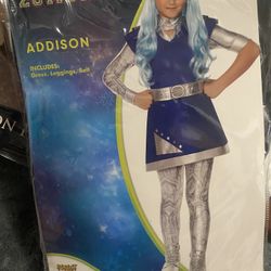 Costume