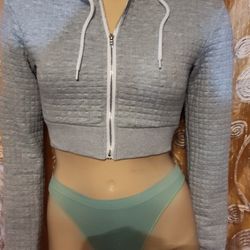 NWT Refuge Athletics Gray Long sleeve Zip Up Crop Top Hoodie Size Xs 