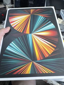 Apple iPad Pro 12.9 5th Gen LTE 128