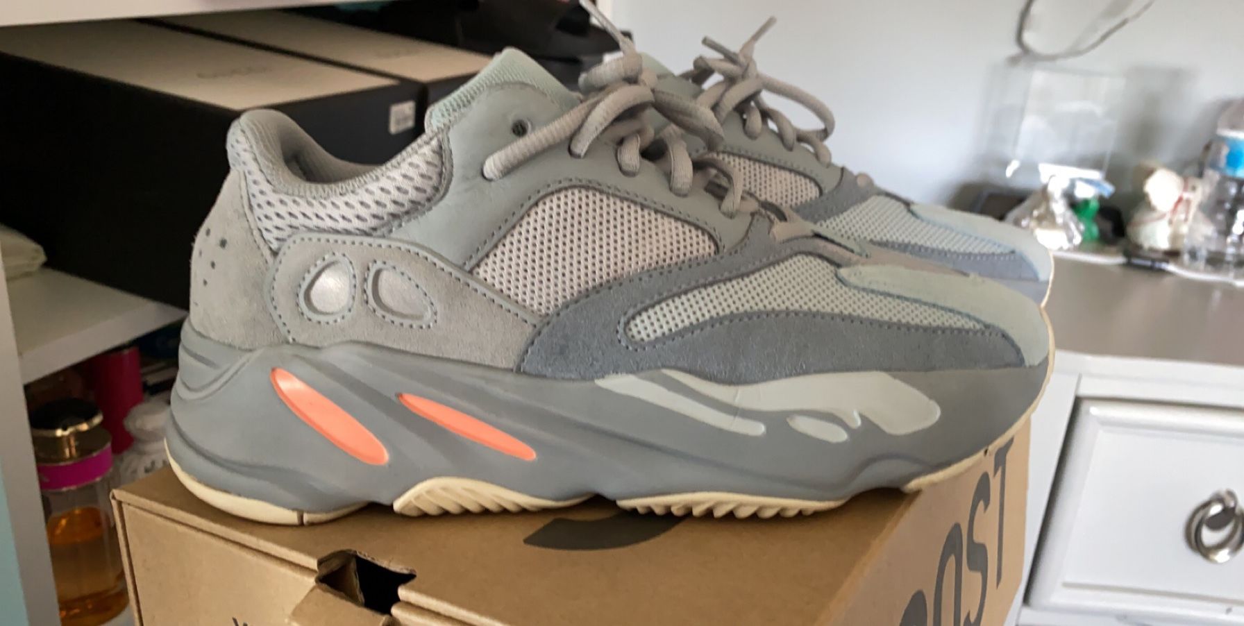 Yeezy 700
