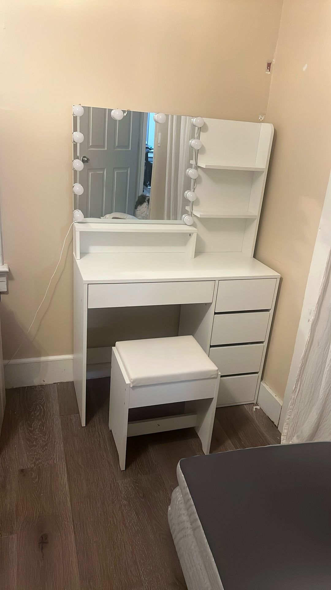 Makeup Vanity 