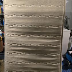 Free Complete Twin Bed