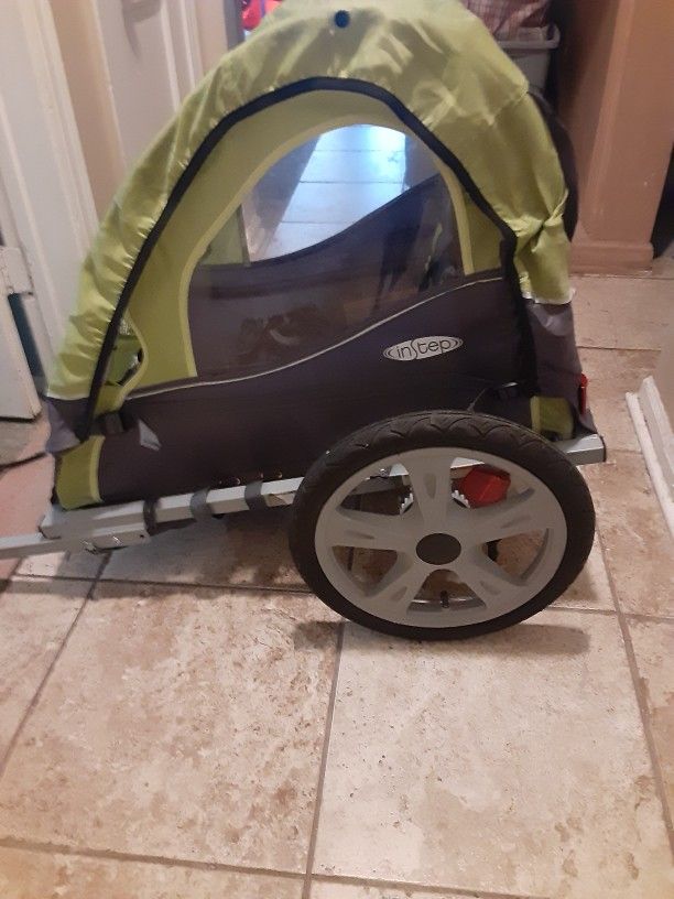 Instep Sync Singleton Bike Trailer