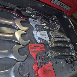 Made in USA CRAFTSMEN tool sets