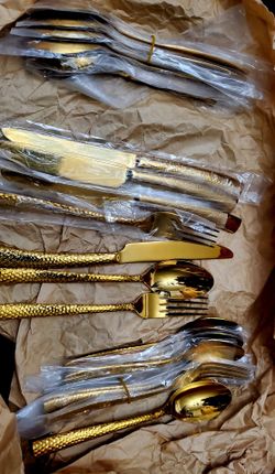 Argent Orfevres  25 Pc Gold Set  Flatware  18/10 Steel 