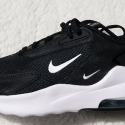 Nike air Max  Size  8.5 Men's Or Women's 9.5 