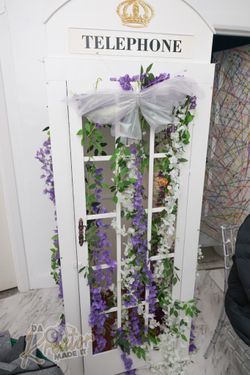 7ft White London Telephone Booth Display