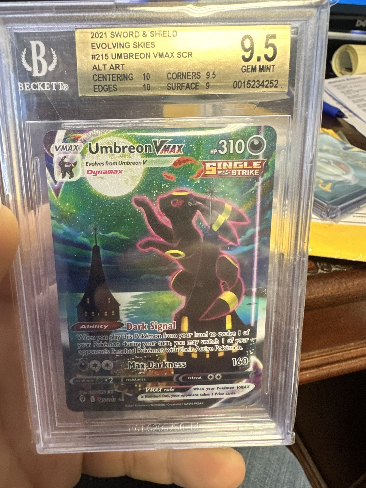 Pokémon - Umbreon VMax Alt Art “Moonbreon”