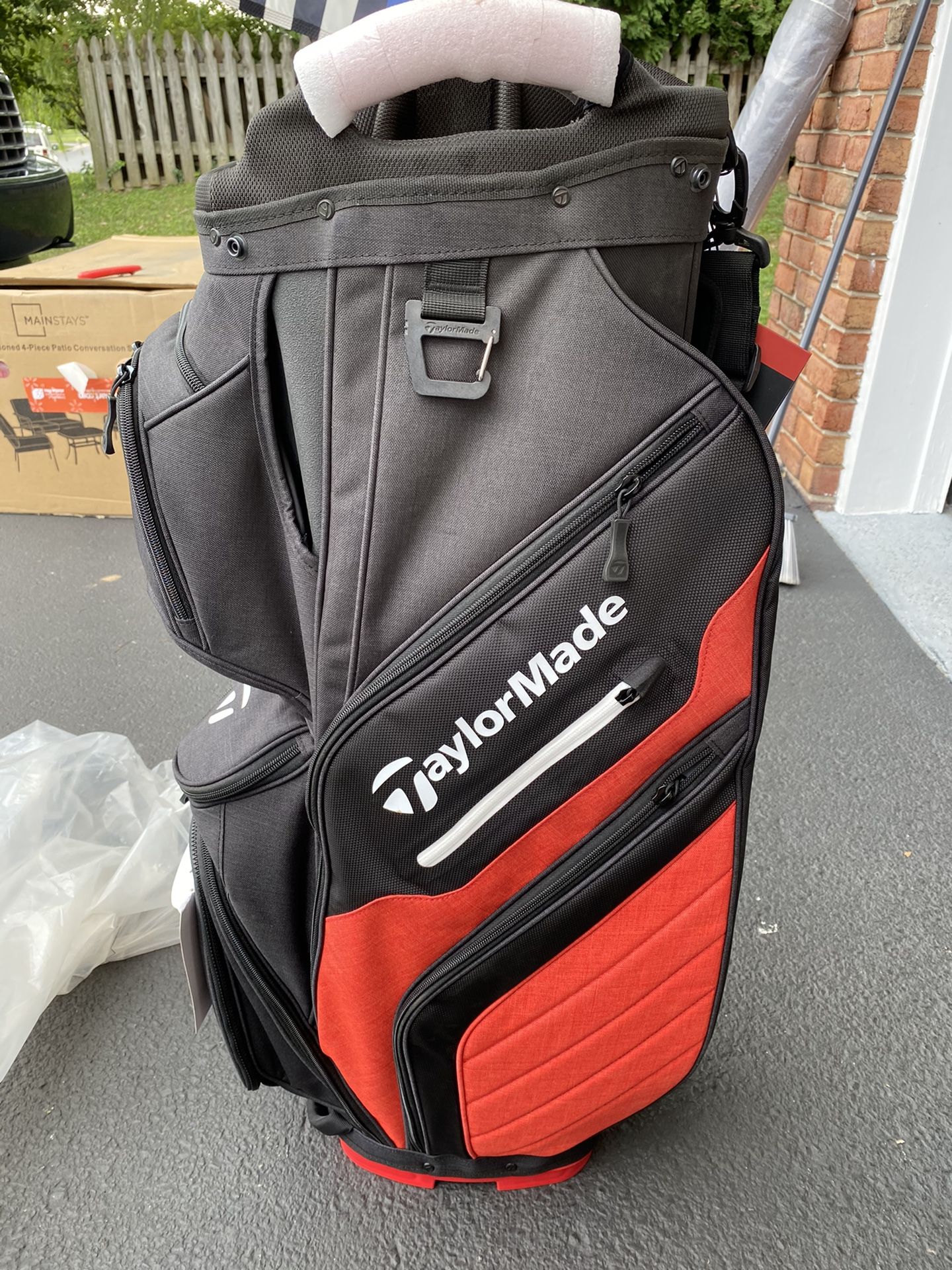 Taylor Made Supreme Golf Bag