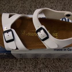 Girls Birkenstock White Sz 2