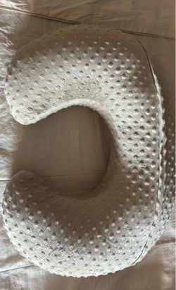 Breast feeding / belly time pillow