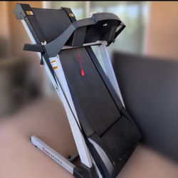 Almost New Treadmill 
