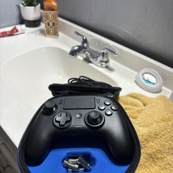 PS4 Controller 