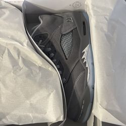 Jordan retro 5 wolf grey Gs/kids sz7y