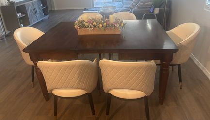 Dinning Table set with 6 new chairs