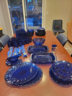 Avon blue glass dish set