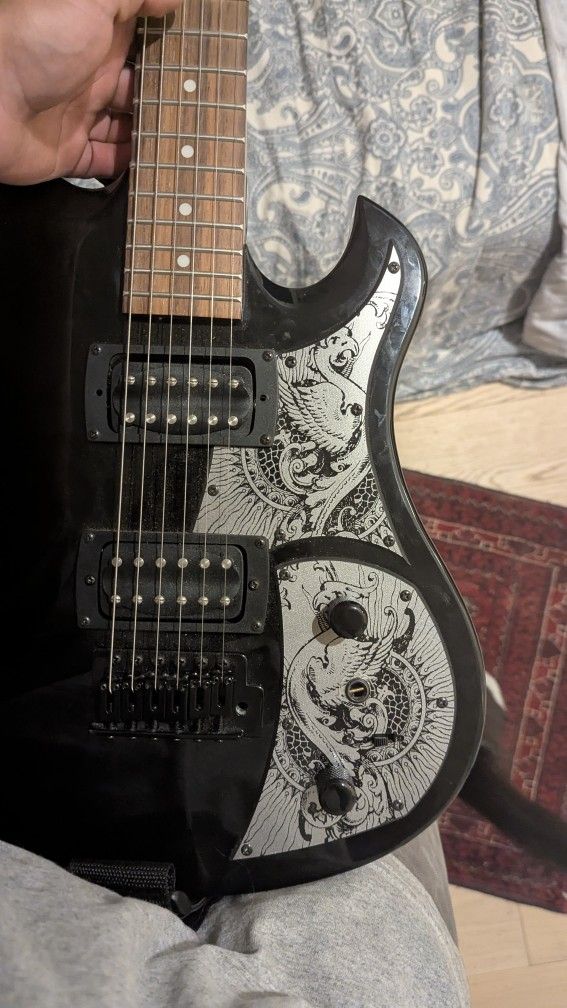Fist Act ME685 Electric Guitar