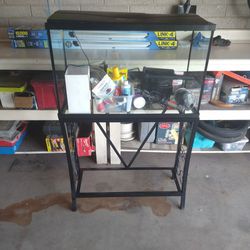30 Gallon Fish Tank And All Accessories /With Stand