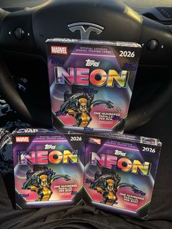 3 Topps Neon Mega Box