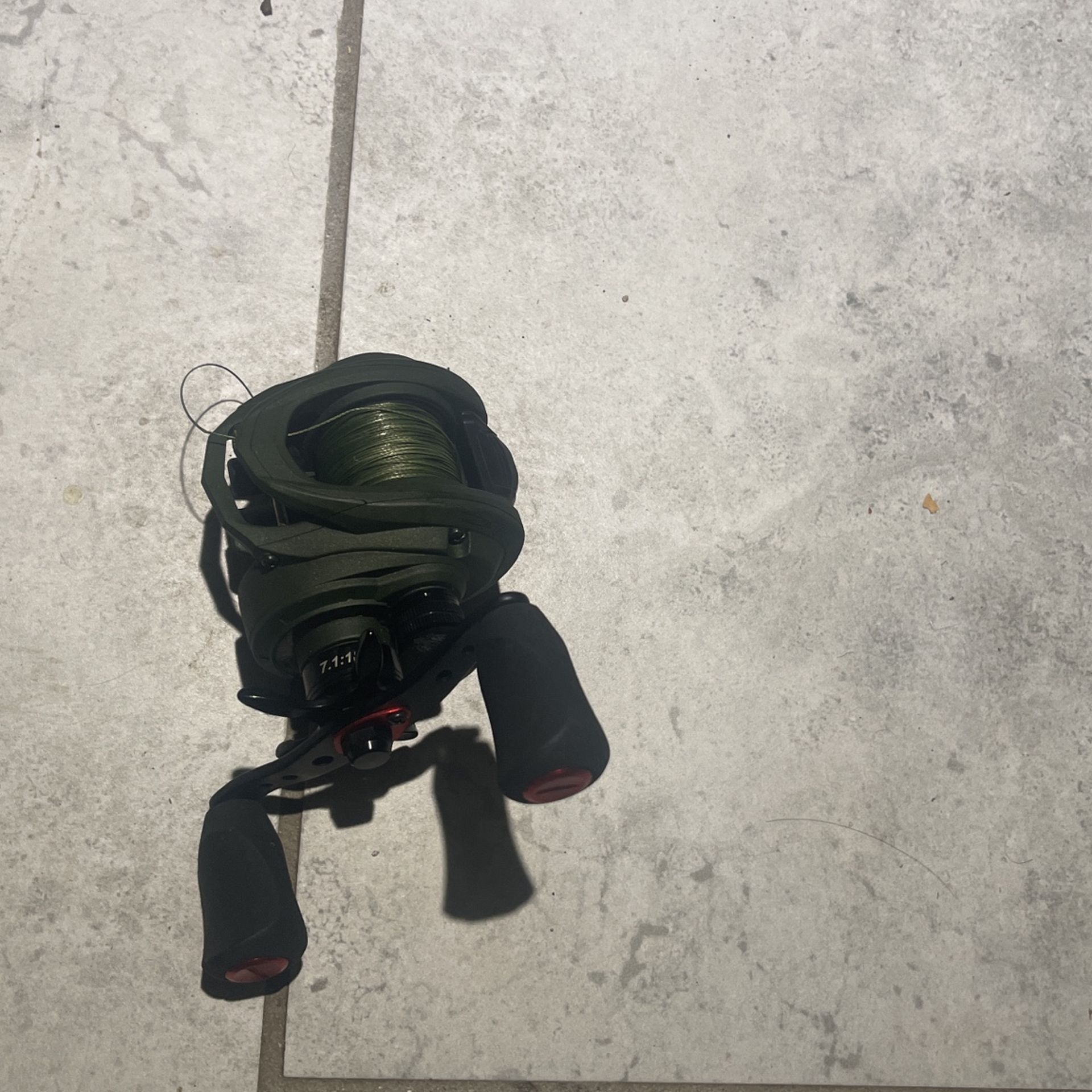 Abu Garcia Zata Baitcast Reel - ZATA-HS-L