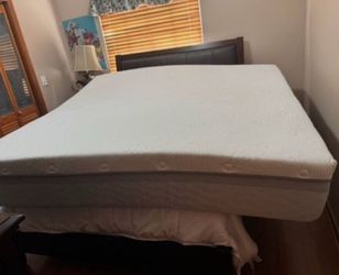 KING SIZE MEMORY FOAM MATTRESS!!