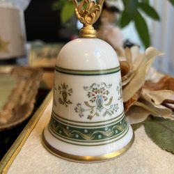 Vintage Bell Gorham USA Danbury Mint Bells Of The World's Fine Porcelain China