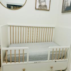 Modern Baby Crib