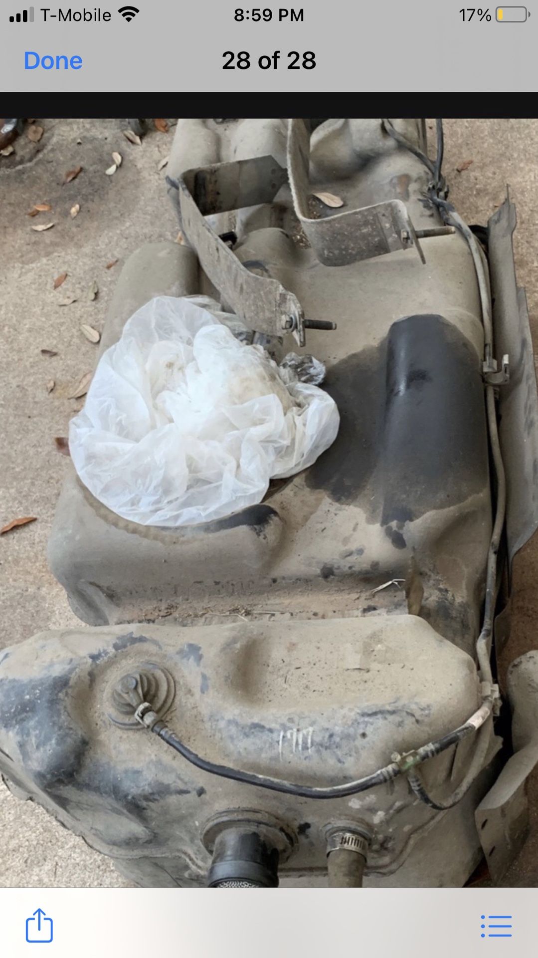 Gas Tank For A 2004 Chevy Tahoe Come With Fuel pump