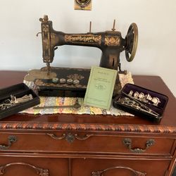 Antique White Family Rotary Sewing Machine With Accessories 