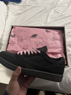 Dead stock Velvet Brown Travis Scott’s 