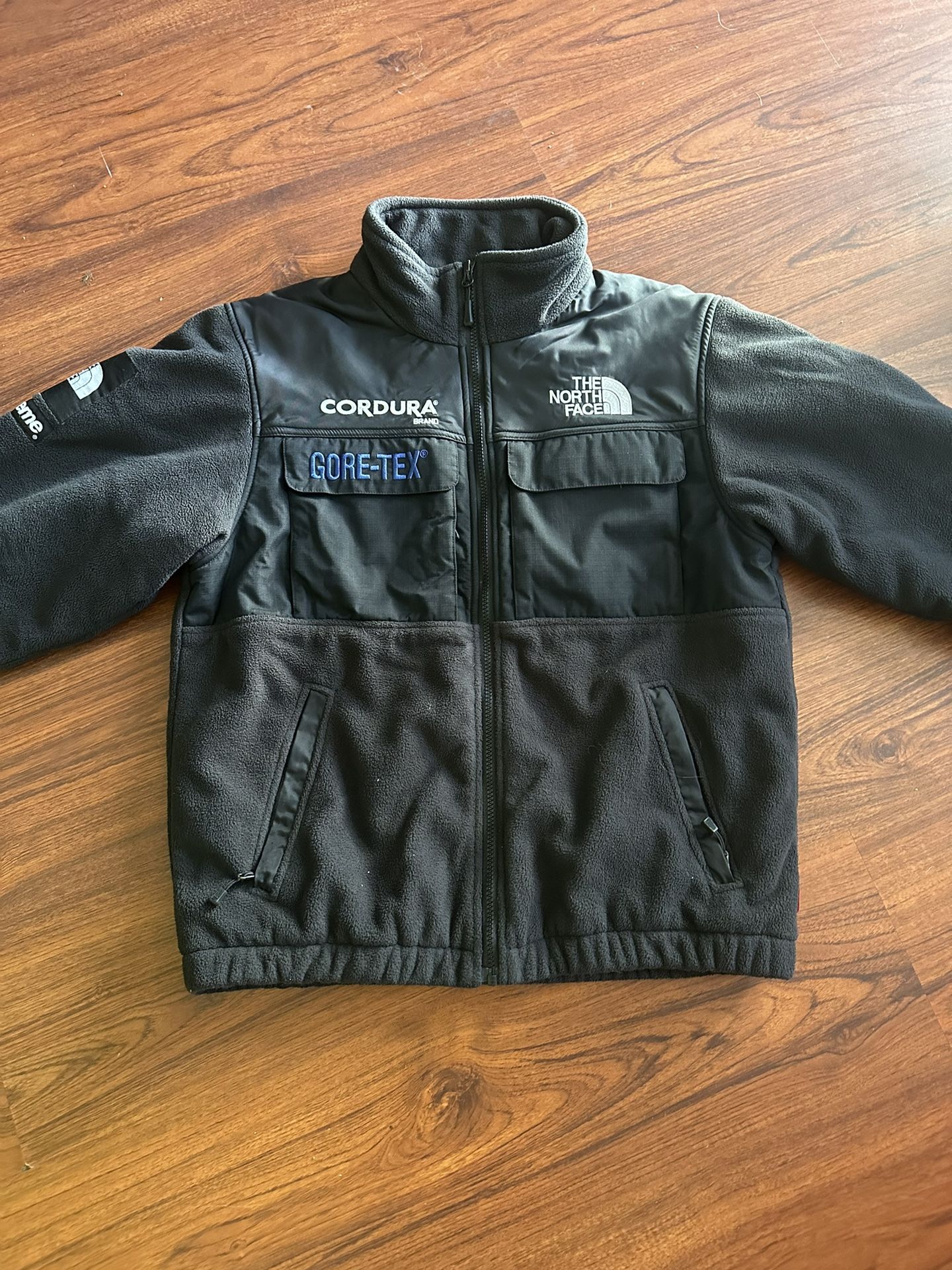 Supreme X North face Sweater