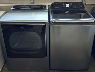 Samsung Washer and Whirlpool Dryer Set