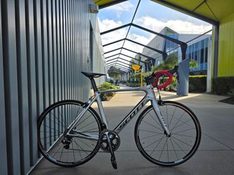 17 lb. All-Carbon Scott Foil 15 Electronic Shifting Racing Bike