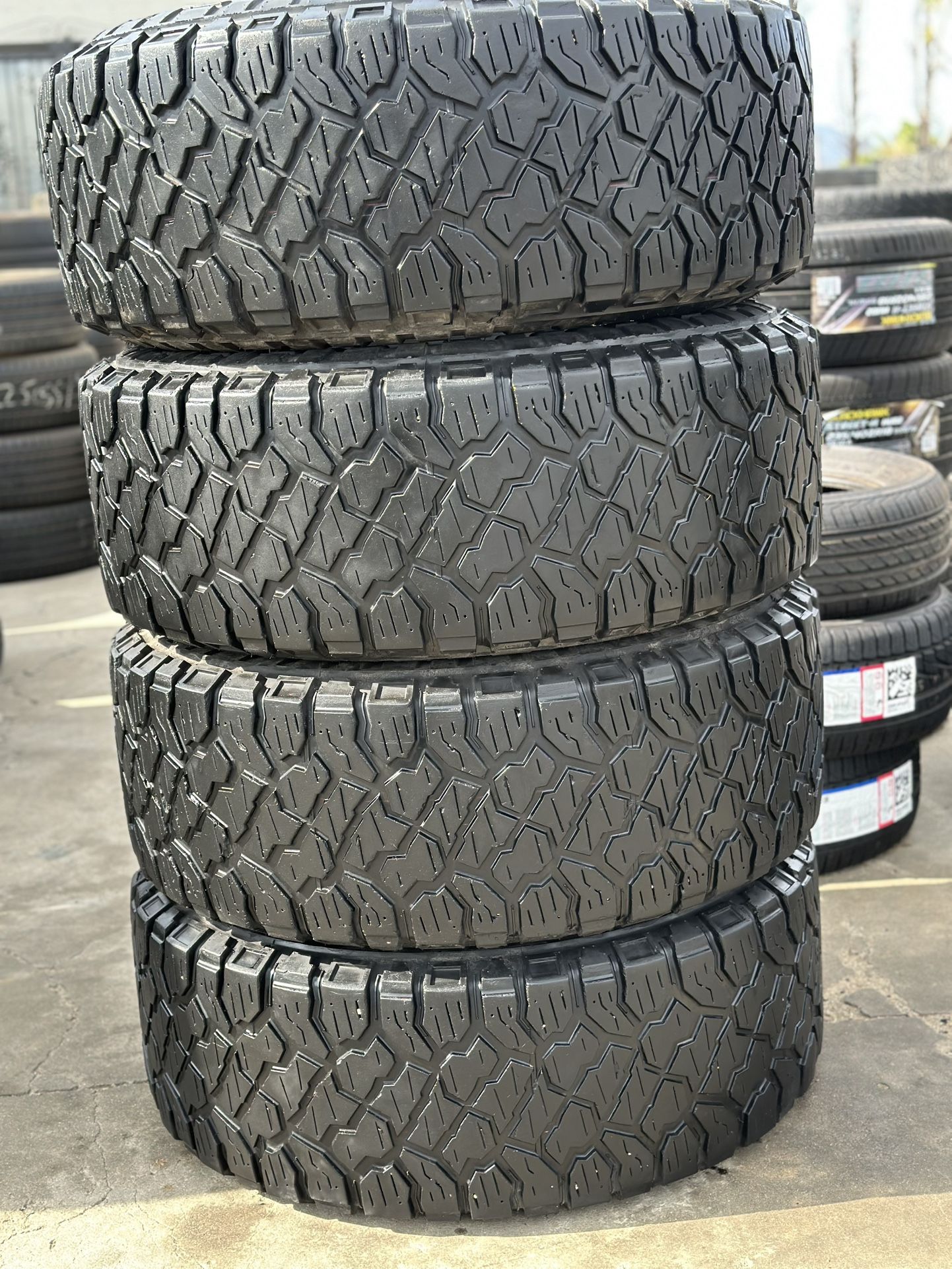 35x12.50r17 for Sale in Riverside, CA - OfferUp